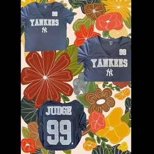 Women’s Yankees (Aaron Judge #99) Top!
